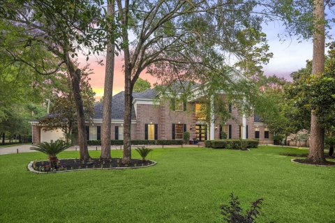 35 N Regent Oak